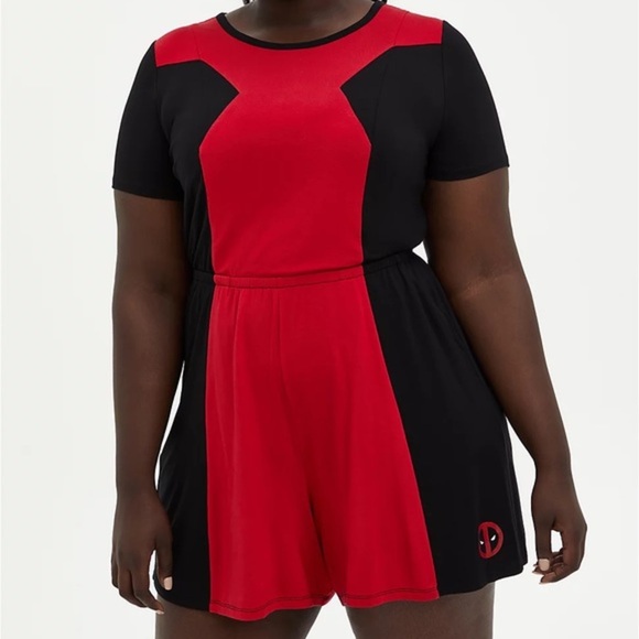Torrid Marvel Deadpool Black & Red Romper NWT - Picture 1 of 8